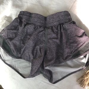 Lululemon Hotty Hot Shorts II 4 Regular